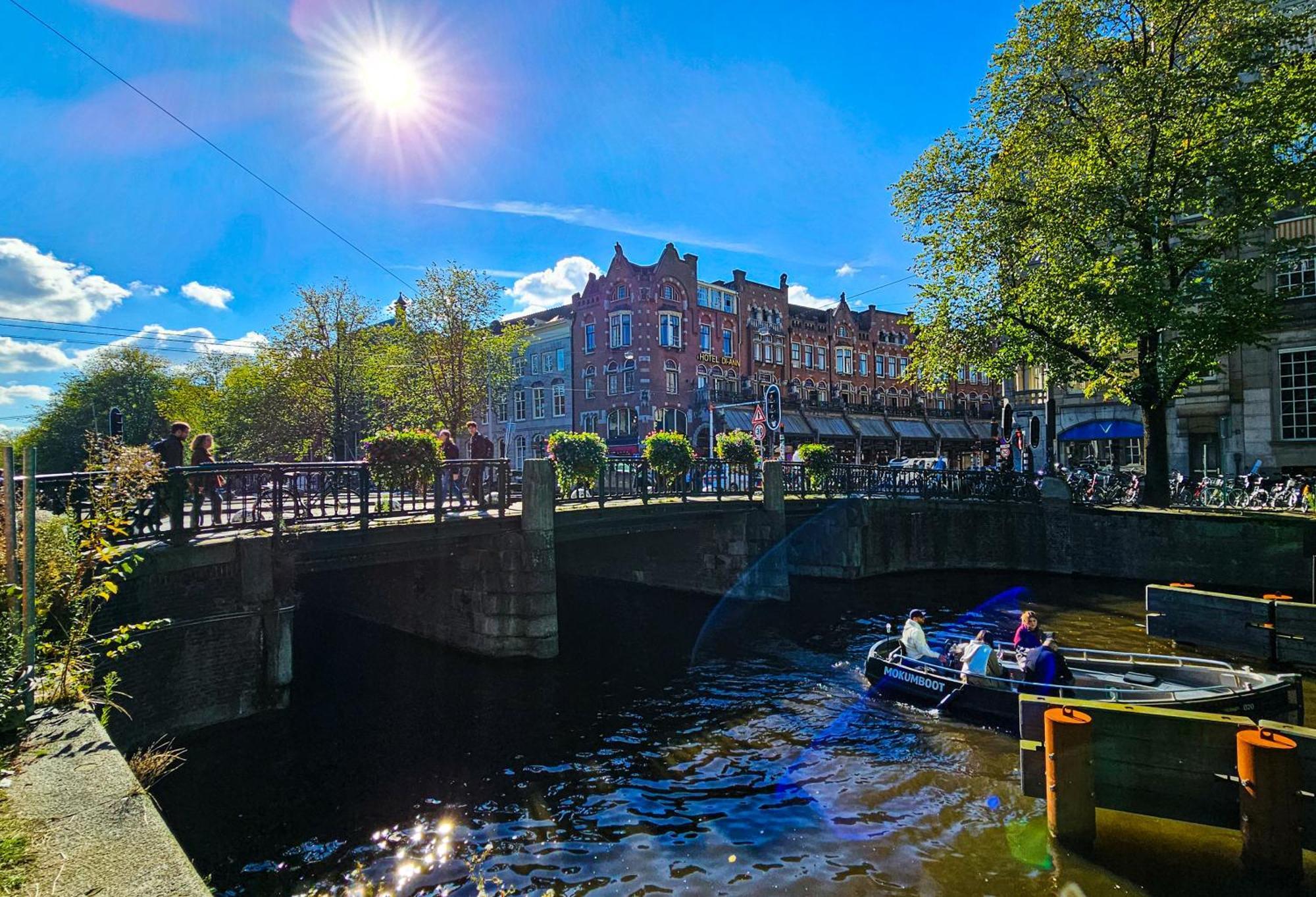Two Bedroom Apartment In Historic Canalhouse From 1618 - City Centre Amsterdam Exterior photo