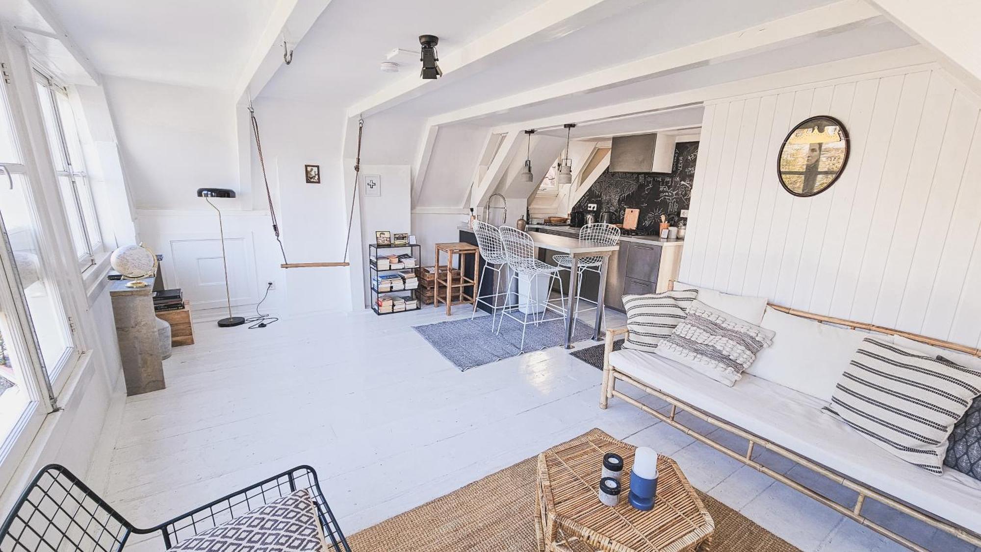 Two Bedroom Apartment In Historic Canalhouse From 1618 - City Centre Amsterdam Exterior photo