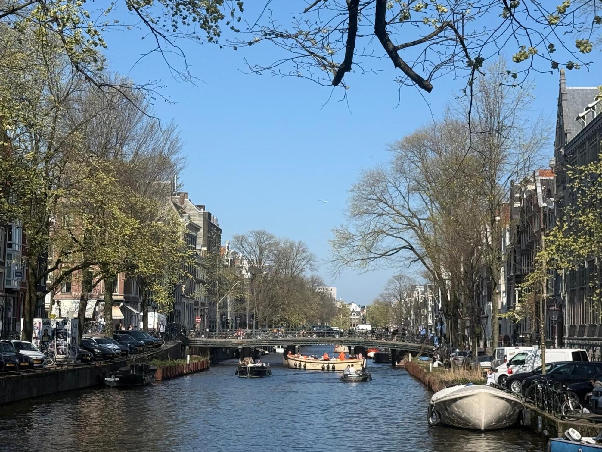 Two Bedroom Apartment In Historic Canalhouse From 1618 - City Centre Amsterdam Exterior photo